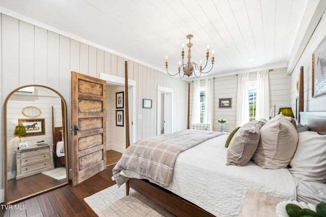 565 Gap Creek Road, Elizabethton, TN 37643