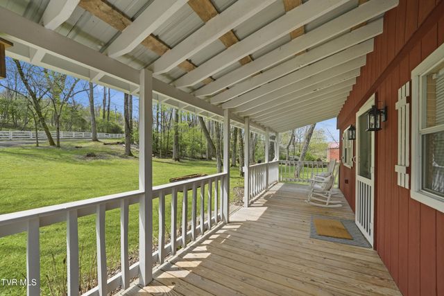 565 Gap Creek Road, Elizabethton, TN 37643