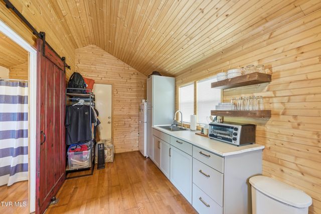 565 Gap Creek Road, Elizabethton, TN 37643