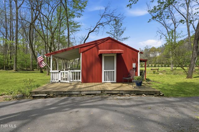 565 Gap Creek Road, Elizabethton, TN 37643