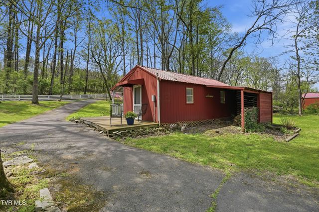 565 Gap Creek Road, Elizabethton, TN 37643