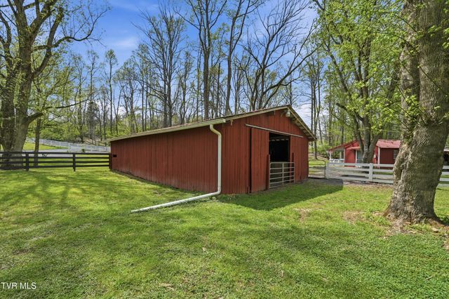 565 Gap Creek Road, Elizabethton, TN 37643