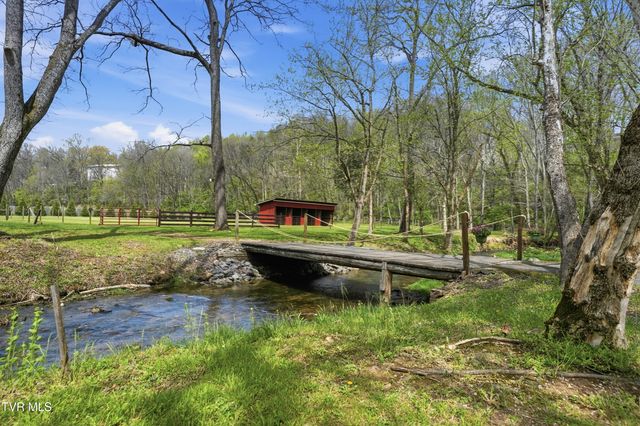 565 Gap Creek Road, Elizabethton, TN 37643