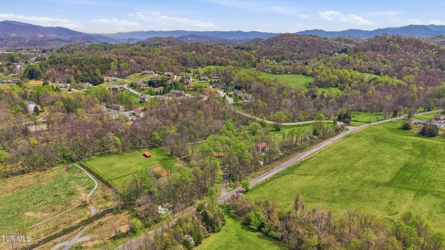 565 Gap Creek Road, Elizabethton, TN 37643