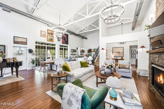 565 Gap Creek Road, Elizabethton, TN 37643