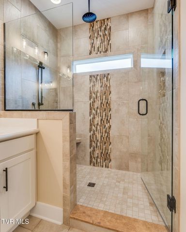 920 Daybreak Crest, Jonesborough, TN 37659