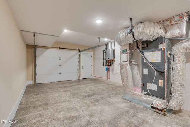 920 Daybreak Crest, Jonesborough, TN 37659