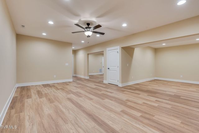 920 Daybreak Crest, Jonesborough, TN 37659