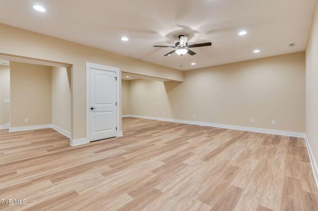 920 Daybreak Crest, Jonesborough, TN 37659