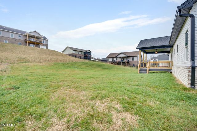 920 Daybreak Crest, Jonesborough, TN 37659