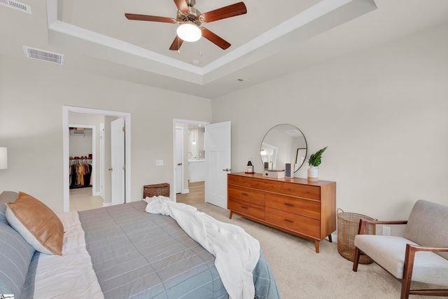 31 Moss Hollow Way, Simpsonville, SC 29680