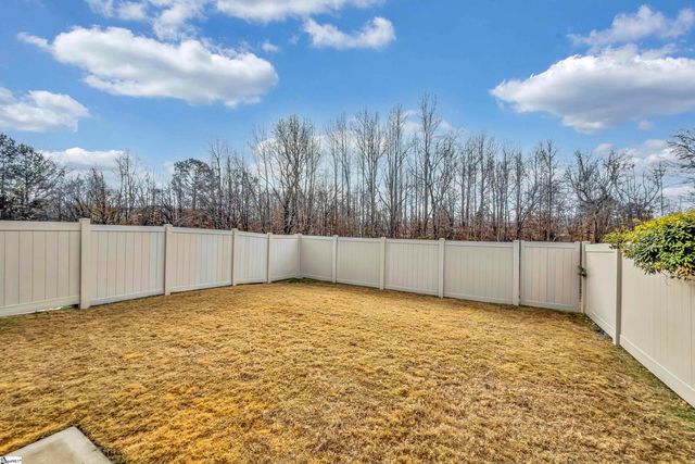 31 Moss Hollow Way, Simpsonville, SC 29680