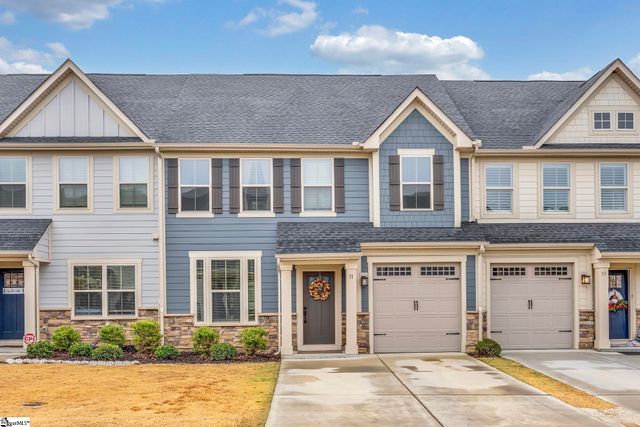 31 Moss Hollow Way, Simpsonville, SC 29680