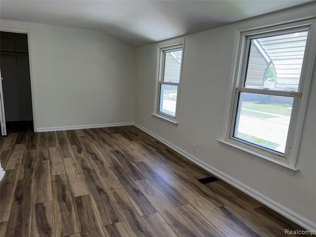 14424 Borgman Street, Oak Park, MI 48237