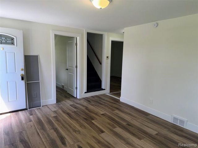 14424 Borgman Street, Oak Park, MI 48237