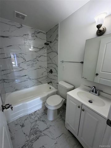 14424 Borgman Street, Oak Park, MI 48237