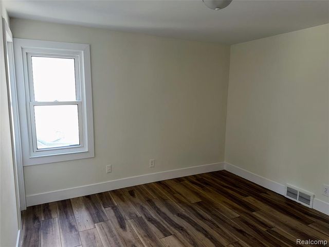14424 Borgman Street, Oak Park, MI 48237