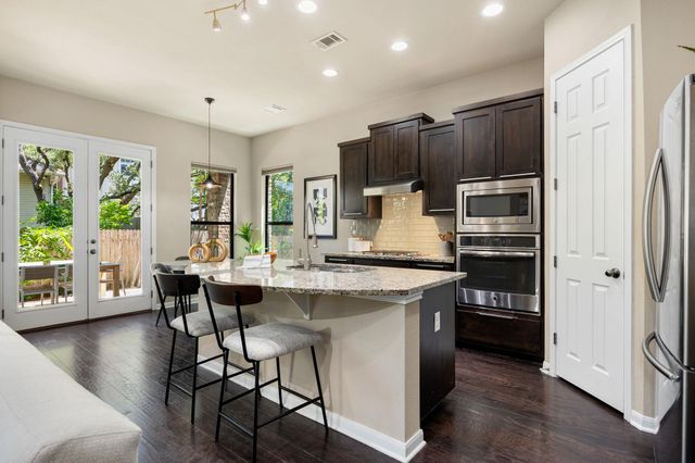 6916 Barstow CT, Austin, TX 78749
