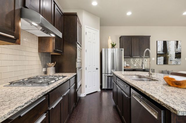 6916 Barstow CT, Austin, TX 78749
