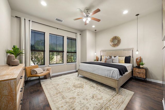 6916 Barstow CT, Austin, TX 78749