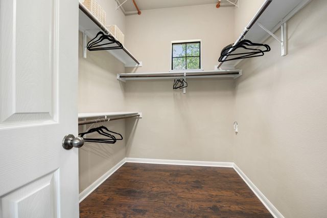 6916 Barstow CT, Austin, TX 78749