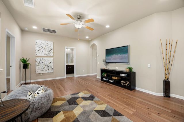 6916 Barstow CT, Austin, TX 78749