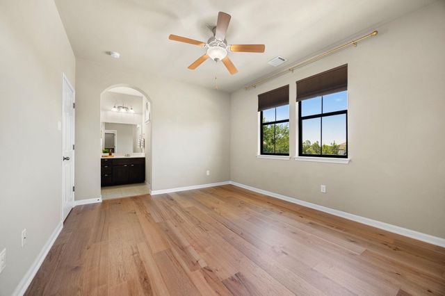 6916 Barstow CT, Austin, TX 78749