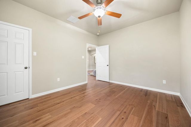 6916 Barstow CT, Austin, TX 78749