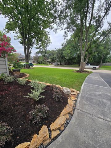5010 Mayfair Street, Bellaire, TX 77401