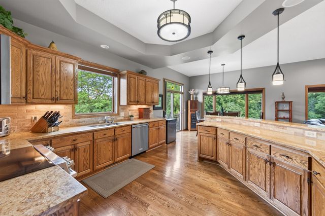 607 100th Court NE, Blaine, MN 55434