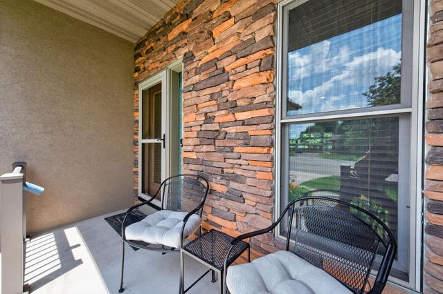 607 100th Court NE, Blaine, MN 55434