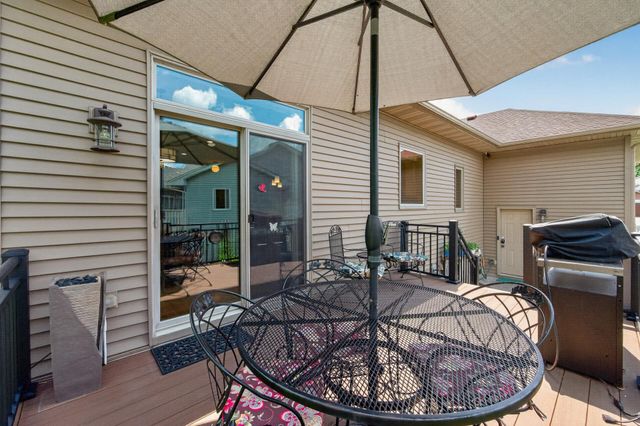 607 100th Court NE, Blaine, MN 55434