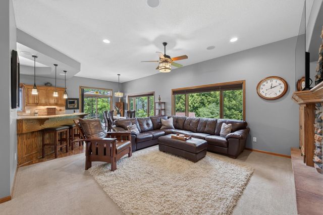 607 100th Court NE, Blaine, MN 55434
