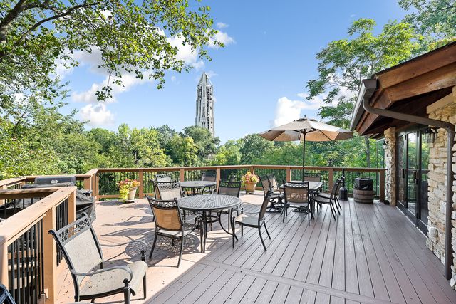 509 Aurora Avenue 202, Naperville, IL 60540