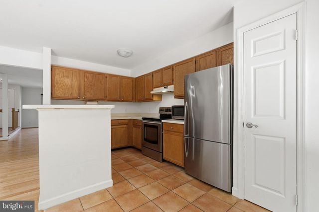1609 OAK SPRING WAY, Reston, VA 20190
