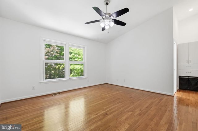 1609 OAK SPRING WAY, Reston, VA 20190