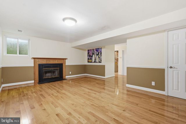 1609 OAK SPRING WAY, Reston, VA 20190