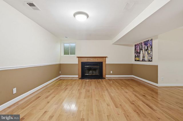 1609 OAK SPRING WAY, Reston, VA 20190