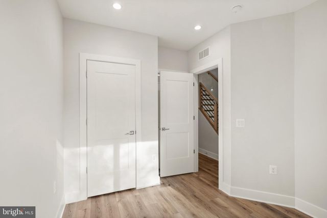 166 N LEE ST, Falls Church, VA 22046