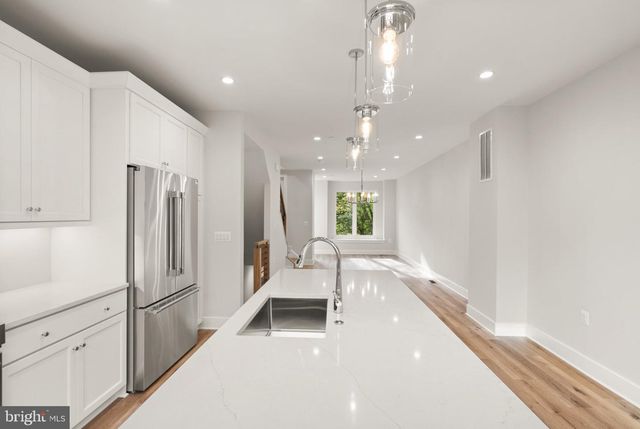 166 N LEE ST, Falls Church, VA 22046