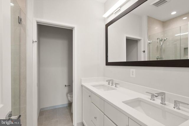 166 N LEE ST, Falls Church, VA 22046