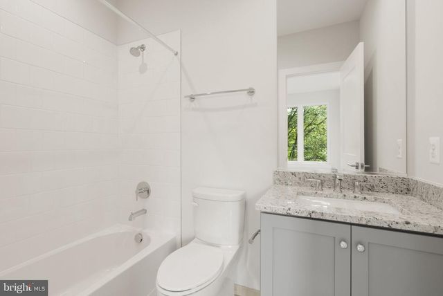166 N LEE ST, Falls Church, VA 22046