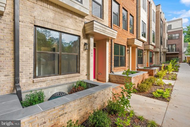166 N LEE ST, Falls Church, VA 22046