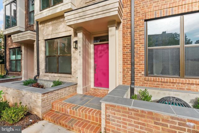 166 N LEE ST, Falls Church, VA 22046