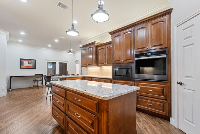 7502 Norfolk Avenue, Lubbock, TX 79423