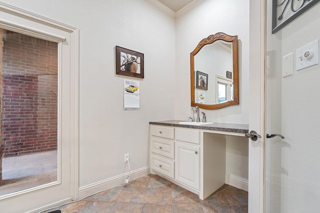 7502 Norfolk Avenue, Lubbock, TX 79423