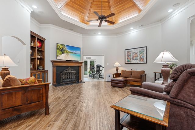 7502 Norfolk Avenue, Lubbock, TX 79423