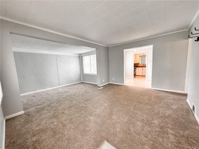 2310 S Hall Road, Independence, MO 64052