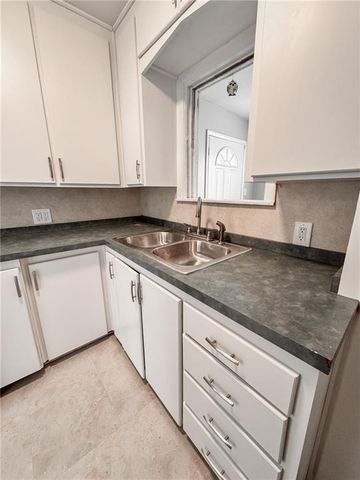 2310 S Hall Road, Independence, MO 64052