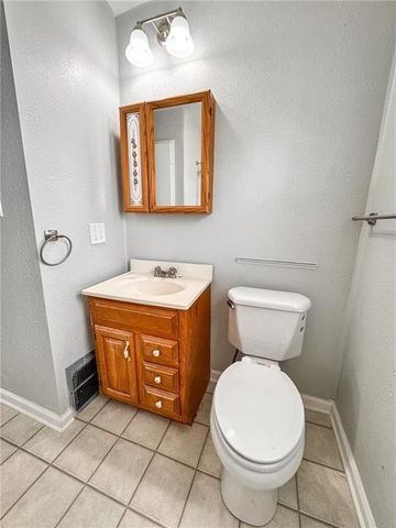 2310 S Hall Road, Independence, MO 64052